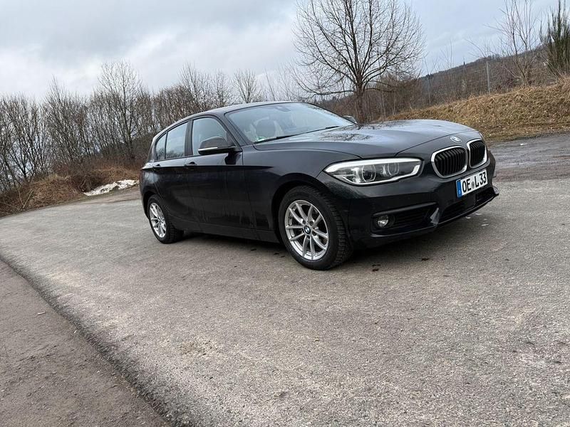 Gebraucht BMW 120 Advantage 190 PS (139 kW) 2016 Schwarz Kleinwagen