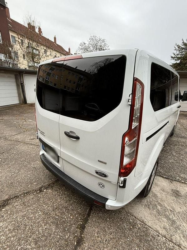 Second-hand Ford Transit Custom 136 CP (100 kW) 2018 Alb Monovolum