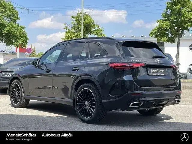 Gebraucht Mercedes GLC200 AMG 204 PS (150 kW) 2025 Grau SUV