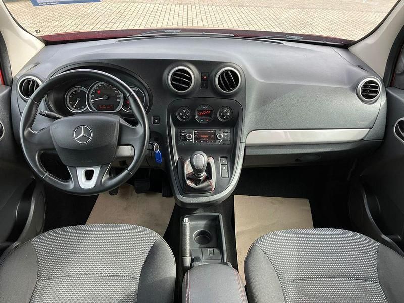 Gebraucht Mercedes Citan 111 116 PS (85 kW) 2020 Rot Kombi