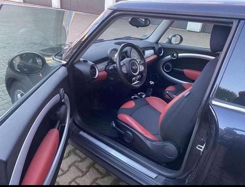 Usata Mini Cooper 116 CV (85 kW) 2007 Nero Utilitaria