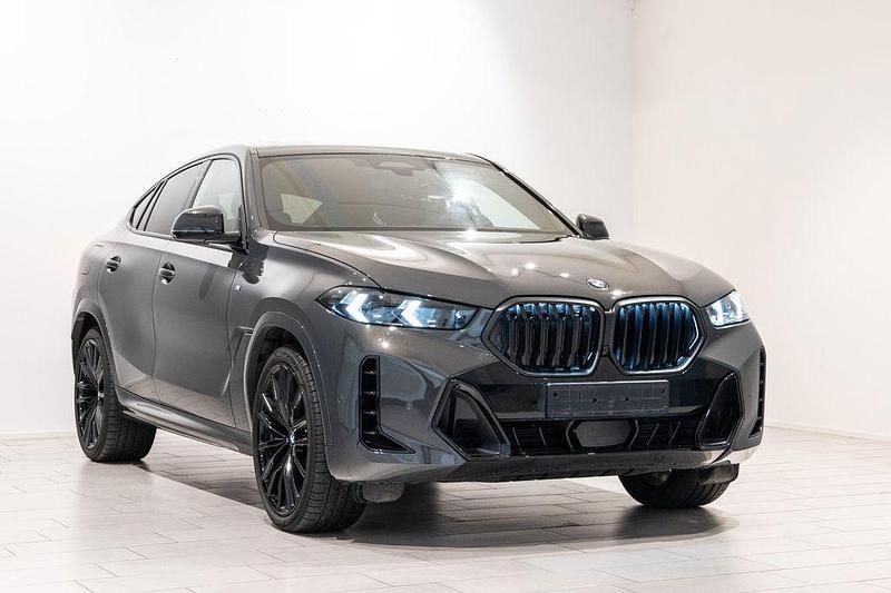 Grau Gebraucht 2025 BMW X6 Comfort Edition SUV | 104.720 € (Etwas zu teuer) - Bild 1/4