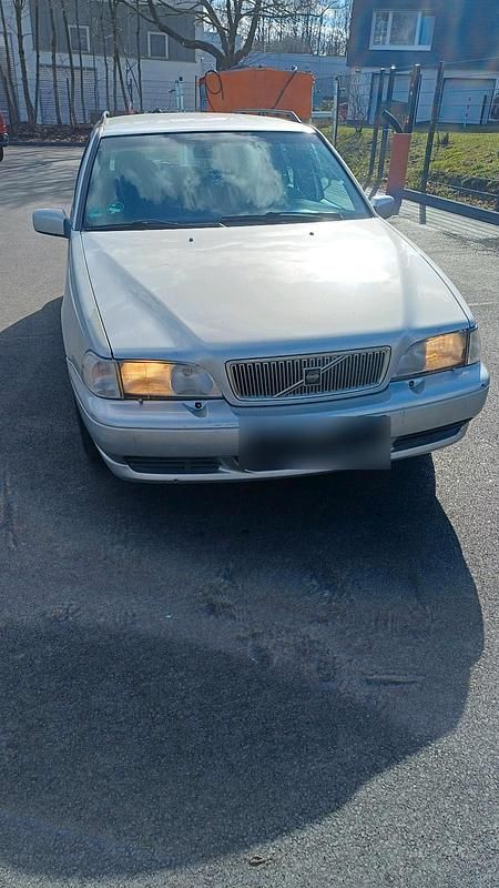 Gebraucht Volvo V70 144 PS (105 kW) 1998 Silber Kombi
