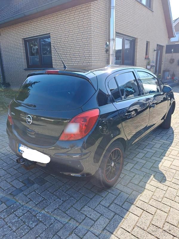 Gebraucht Opel Corsa 101 PS (74 kW) 2011 Schwarz Kleinwagen