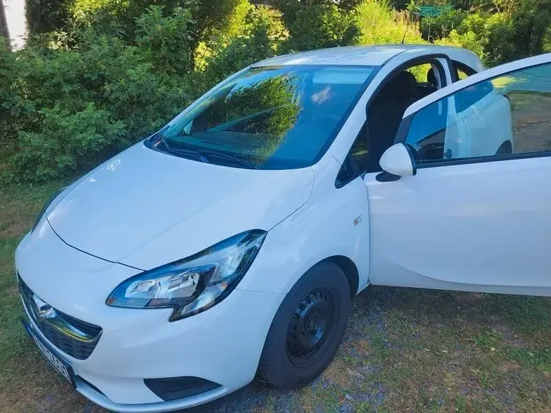 Gebraucht Opel Corsa Selection 69 PS (50 kW) 2017 Weiß Kleinwagen