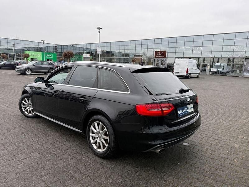 Gebraucht Audi A4 Attraction 170 PS (125 kW) 2014 Schwarz Kombi