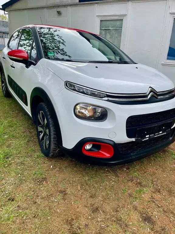 Gebraucht Citroën C3 PureTech 110 PS (80 kW) 2018 Weiß Kleinwagen