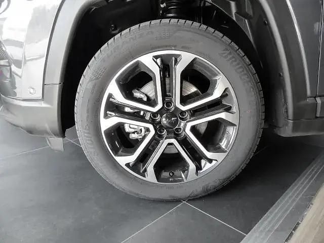 Gebraucht Jeep Compass Limited 131 PS (96 kW) 2023 Graphite grey metallic) (grau SUV