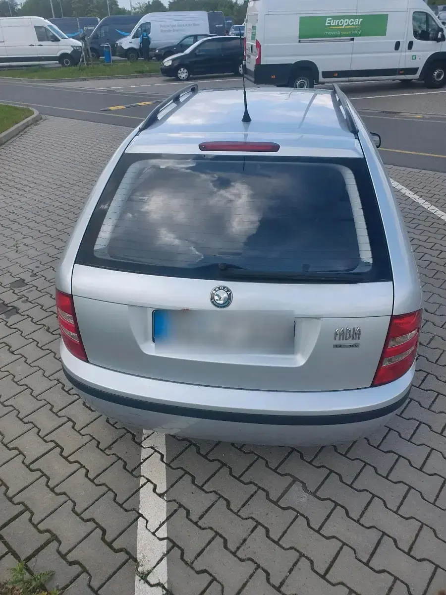 Usata Skoda Fabia 75 CV (55 kW) 2003 Argento Station wagon