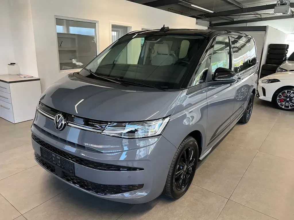 Gebraucht VW Multivan Edition 150 PS (110 kW) 2025 Andere Van / Kleinbus