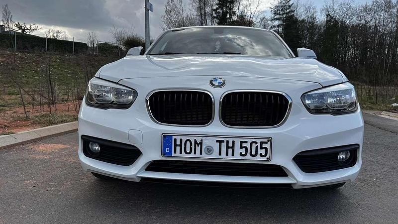 Gebraucht BMW 118 Advantage 136 PS (100 kW) 2017 Weiß Kleinwagen