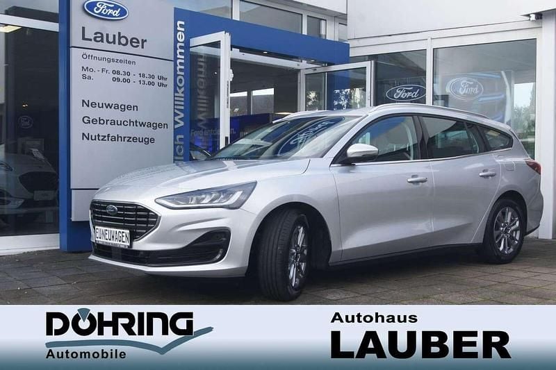 Moondust silver Gebraucht 2024 Ford Focus Titanium Kombi | 23.995 € (Fairer Preis) - Bild 1/4