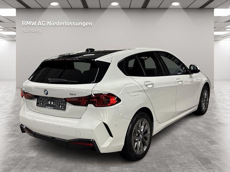 Gebraucht BMW 120 Efficient Dynamics 170 PS (125 kW) 2024 Weiß Kleinwagen