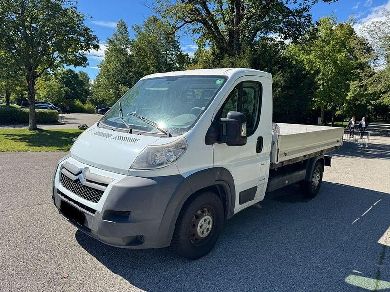 Weiß Gebraucht 2010 Citroën Jumper Van / Kleinbus | 4.800 € (Teuer) - Bild 1/4