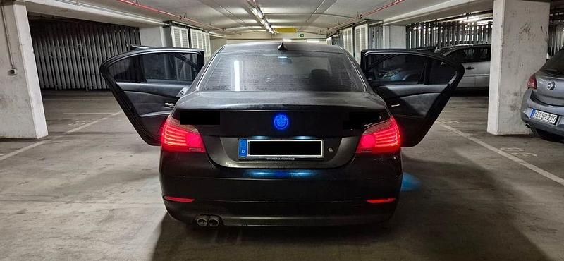 Gebraucht BMW 525 177 PS (130 kW) 2005 Schwarz Limousine