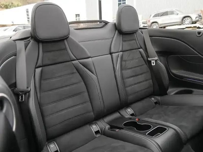 Gebraucht Mercedes CLE450 AMG 381 PS (280 kW) 2024 Schwarz obsidianschwarz metall Cabrio