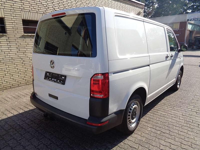 Gebraucht VW Transporter 114 PS (83 kW) 2019 Weiß Van