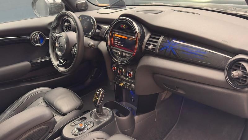 Usata Mini Cooper SE 135 kW (184 CV) 2020 Nero Utilitaria