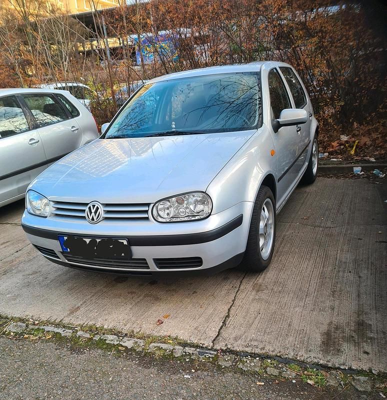 Silber Gebraucht 1999 VW Golf Limousine | 2.950 € (Fairer Preis) - Bild 1/4