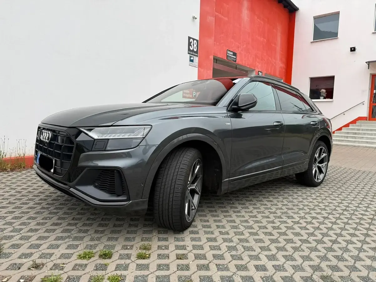 Gebraucht Audi Q8 S-Line 286 PS (210 kW) 2018 Grau SUV