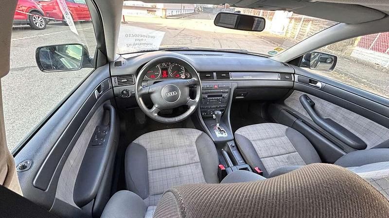 Używany Audi A6 Allroad 179 KM (131 kW) 2004 Niebieski Kombi