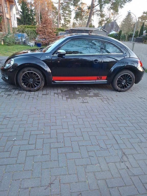 Gebraucht VW Beetle Edition 105 PS (77 kW) 2013 Schwarz Kleinwagen