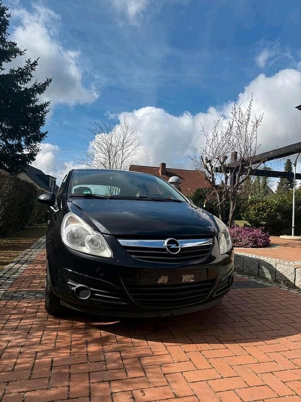 Gebraucht Opel Corsa 70 PS (51 kW) 2010 Schwarz Kleinwagen