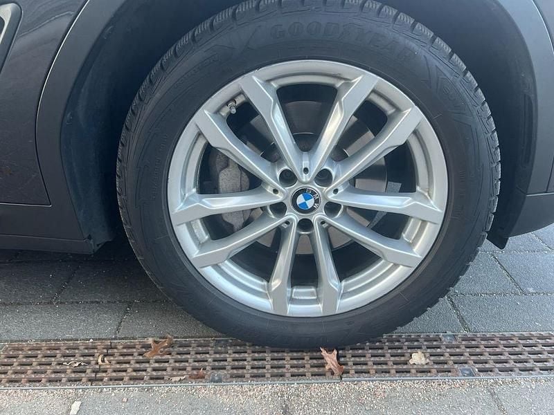 Gebraucht BMW X3 Advantage 231 PS (169 kW) 2019 Grau SUV