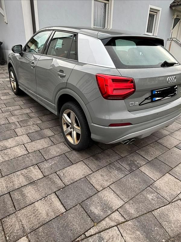 Gebraucht Audi Q2 150 PS (110 kW) 2019 Grau SUV
