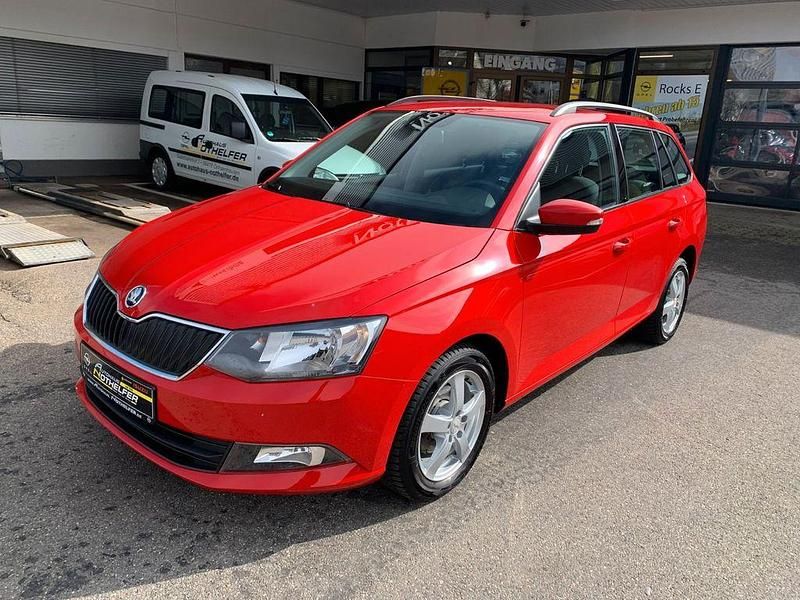 Gebraucht Skoda Fabia Ambition 95 PS (69 kW) 2017 Rot Kombi