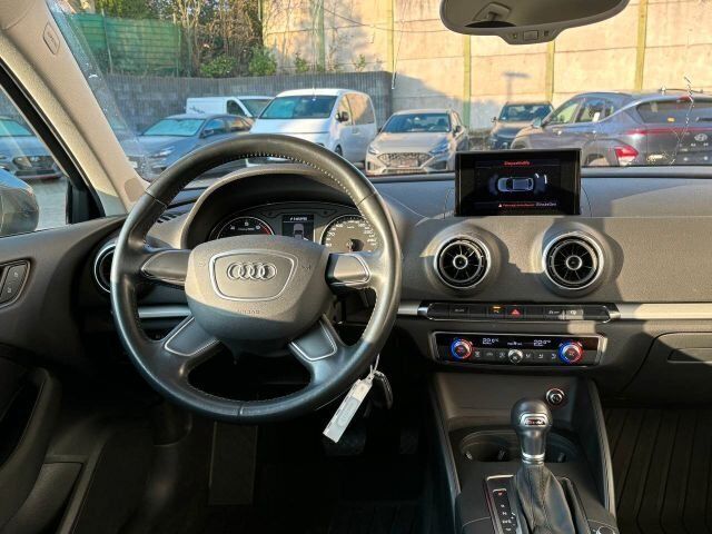 Gebraucht Audi A3 Sportback Attraction 150 PS (110 kW) 2014 Grau Kleinwagen