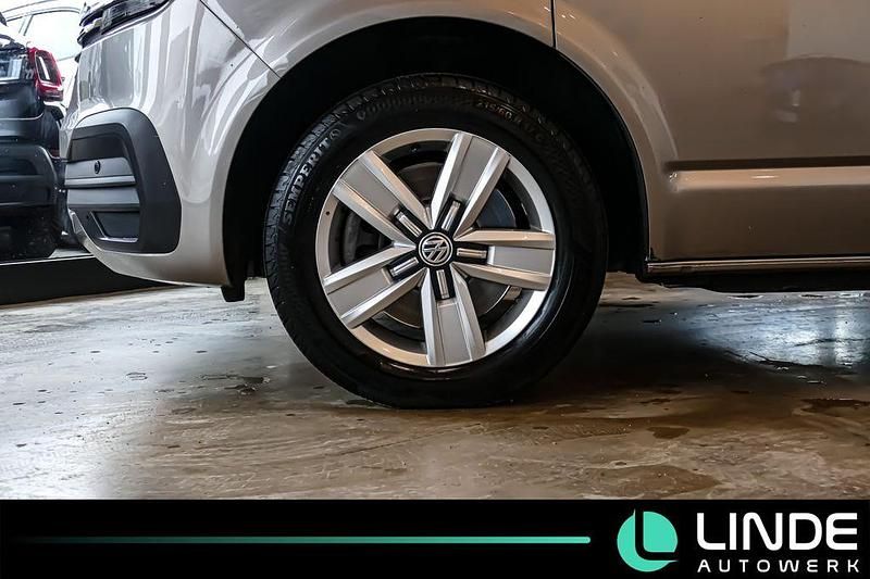 Usado VW Multivan 150 CV (110 kW) 2020 Beige Monovolumen