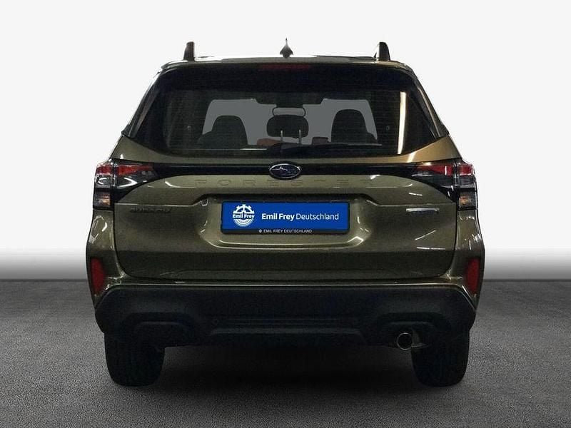 Neu Subaru Forester Trend 136 PS (100 kW) 2025 Grün SUV