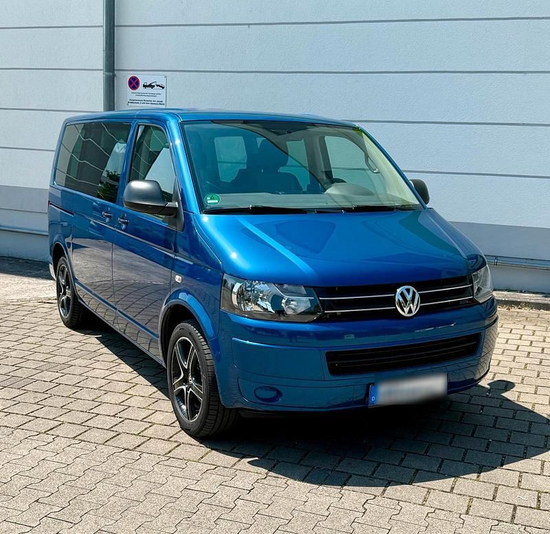 Blau Gebraucht 2014 VW T5 Startline Van | 25.890 € (Teuer) - Bild 1/4