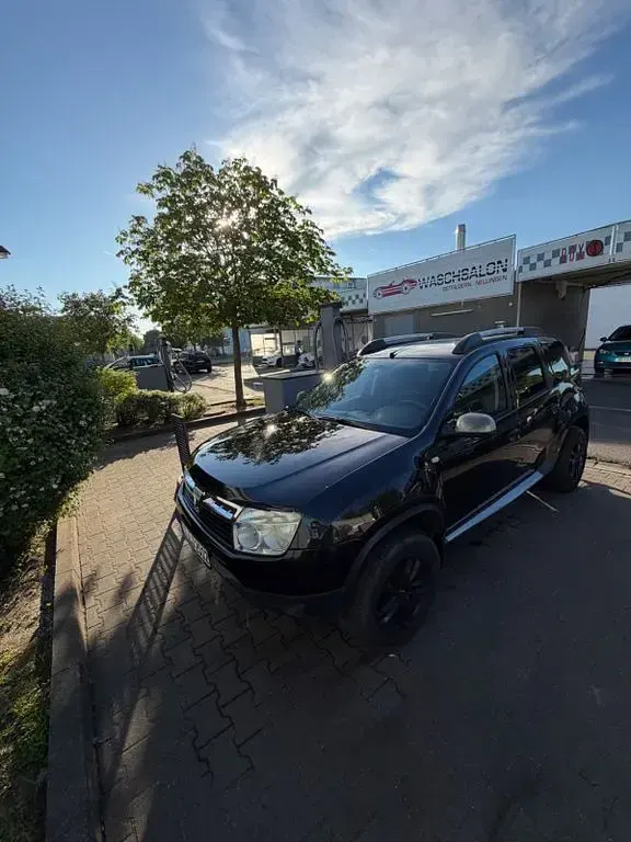 Gebraucht Dacia Duster Essentiel 105 PS (77 kW) 2011 Schwarz SUV