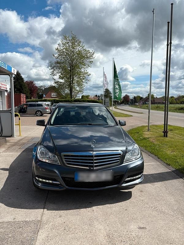 Gebraucht 2014 Mercedes C180 Limousine | 9.500 € (Superpreis) - Bild 1/4