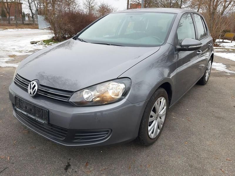Gebraucht VW Golf VI 122 PS (89 kW) 2010 Grau Kleinwagen