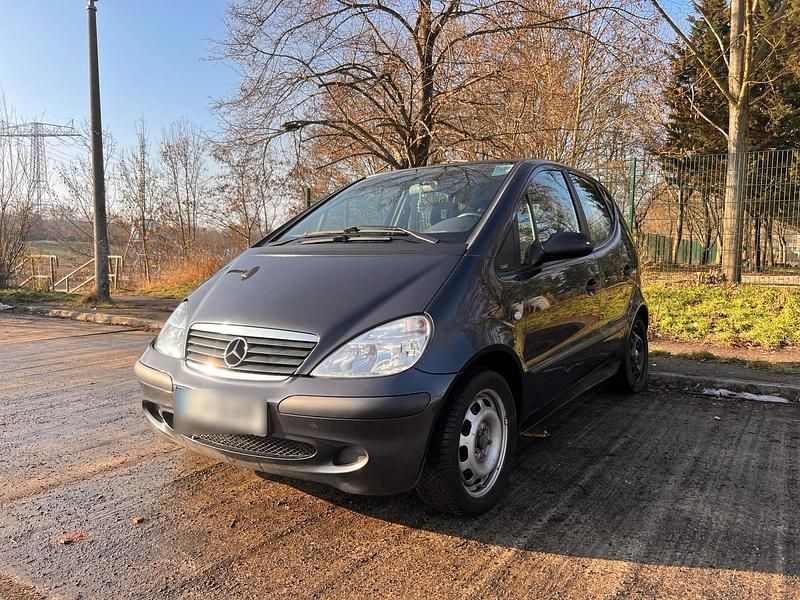Grau Gebraucht 2001 Mercedes A140 Kleinwagen | 1.800 € - Bild 1/4