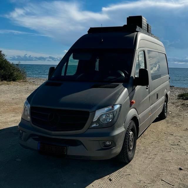 Gebraucht Mercedes Sprinter 163 PS (119 kW) 2015 Grau Van