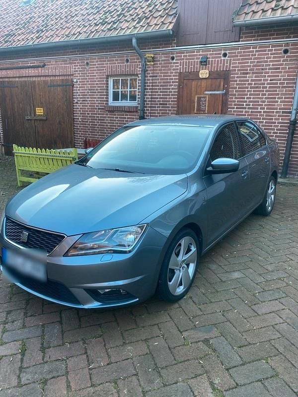 Gebraucht Seat Toledo 122 PS (89 kW) 2014 Grau Kleinwagen