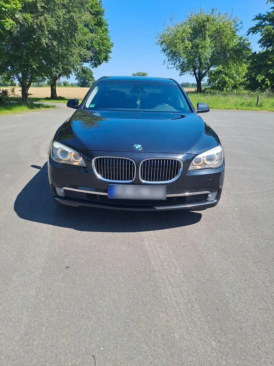 Gebraucht BMW 730 245 PS (180 kW) 2012 Schwarz Limousine