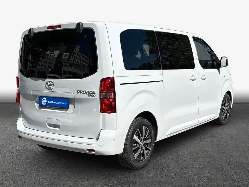 Neu Toyota Proace Verso 179 PS (131 kW) 2026 Weiß Kombi