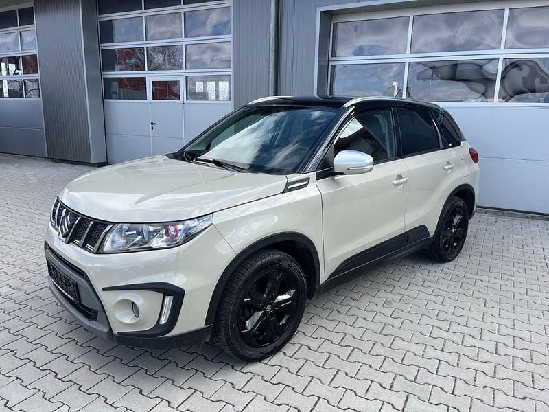 Gebraucht Suzuki Vitara 140 PS (102 kW) 2017 Beige SUV