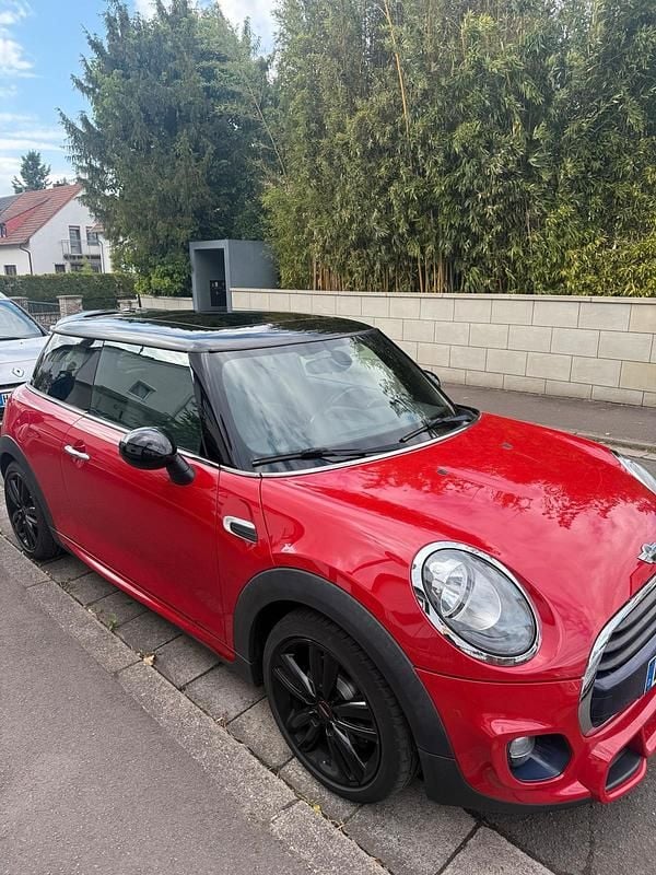 Rot Gebraucht 2016 Mini John Cooper Works Kleinwagen | 10.500 € (Fairer Preis) - Bild 1/4