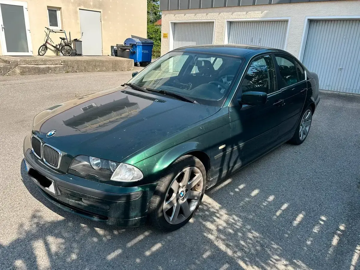 Używany BMW 320 170 KM (125 kW) 1999 Zielony Sedan/Limuzyna