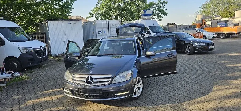 Gebraucht Mercedes C200 184 PS (135 kW) 2010 Grau Kombi