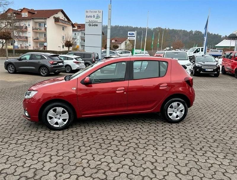 Rot Gebraucht 2018 Dacia Sandero Comfort Limousine | 8.450 € (Fairer Preis) - Bild 1/4