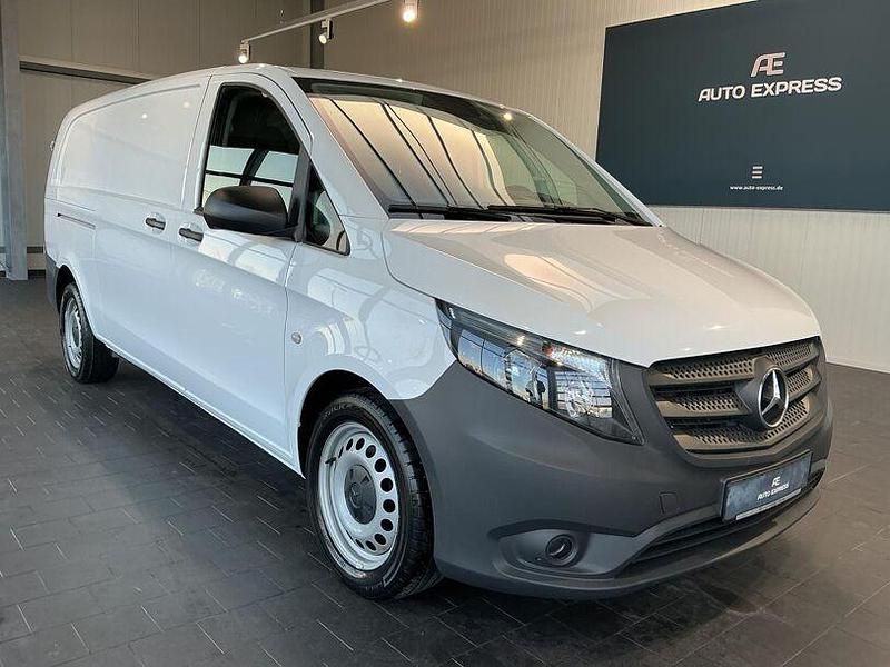 Second-hand Mercedes Vito 163 CP (119 kW) 2023 Alb Van