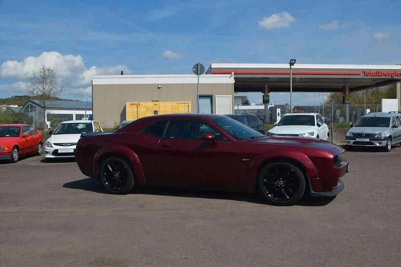 Second-hand Dodge Challenger 309 CP (227 kW) 2018 Roșu Coupe