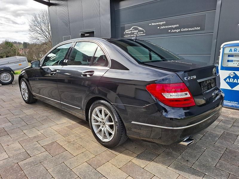 Gebraucht Mercedes C220 170 PS (125 kW) 2013 Schwarz Limousine